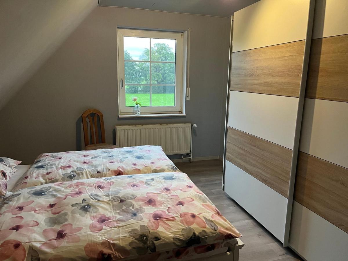 Ferienwohnung Storchennest 25503 Weener Екстериор снимка